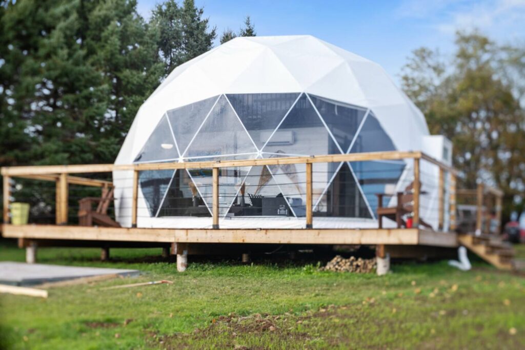 Experience modern comfort in nature with our sleek geodesic dome—designed for panoramic views, natural light, and seamless outdoor living.